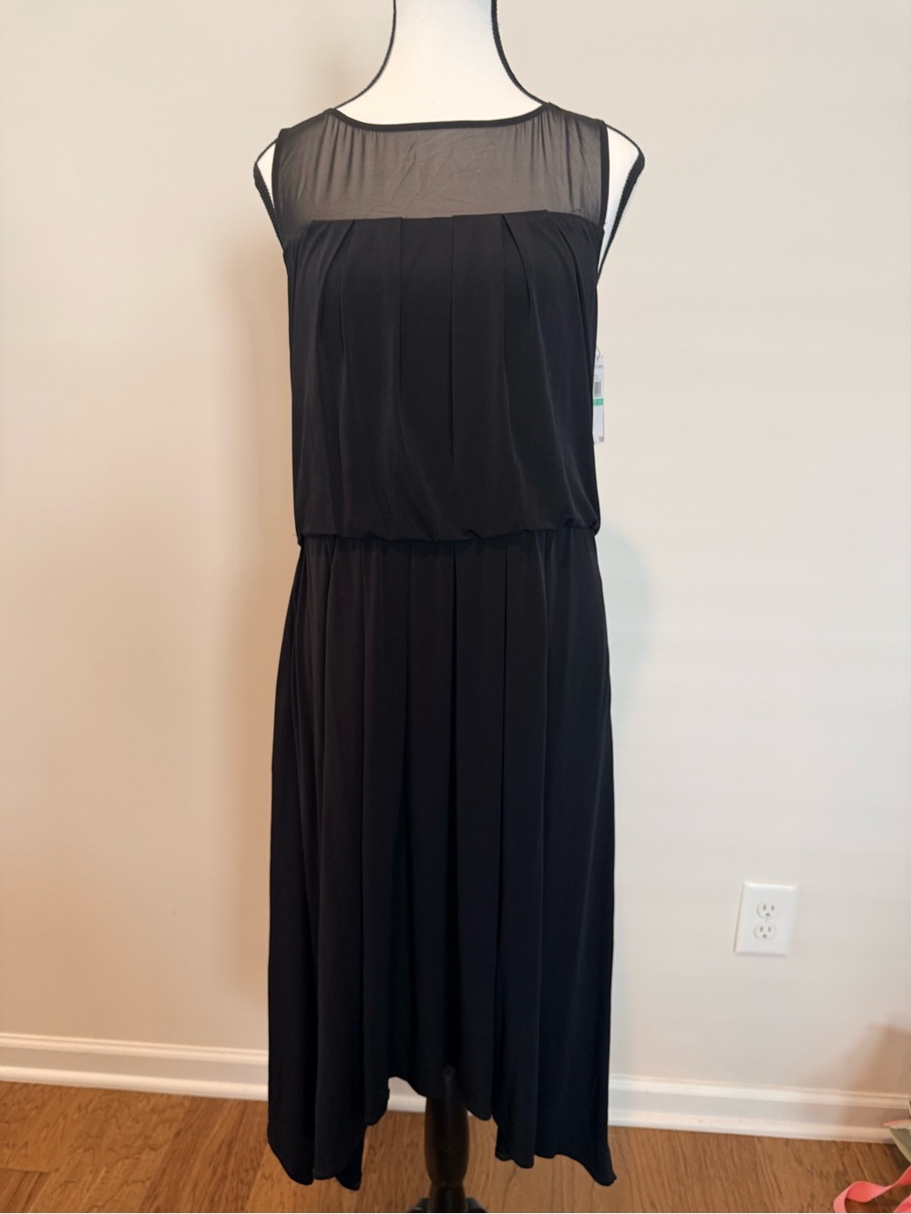 Vince Camuto Sleeveless Black Midi Dress